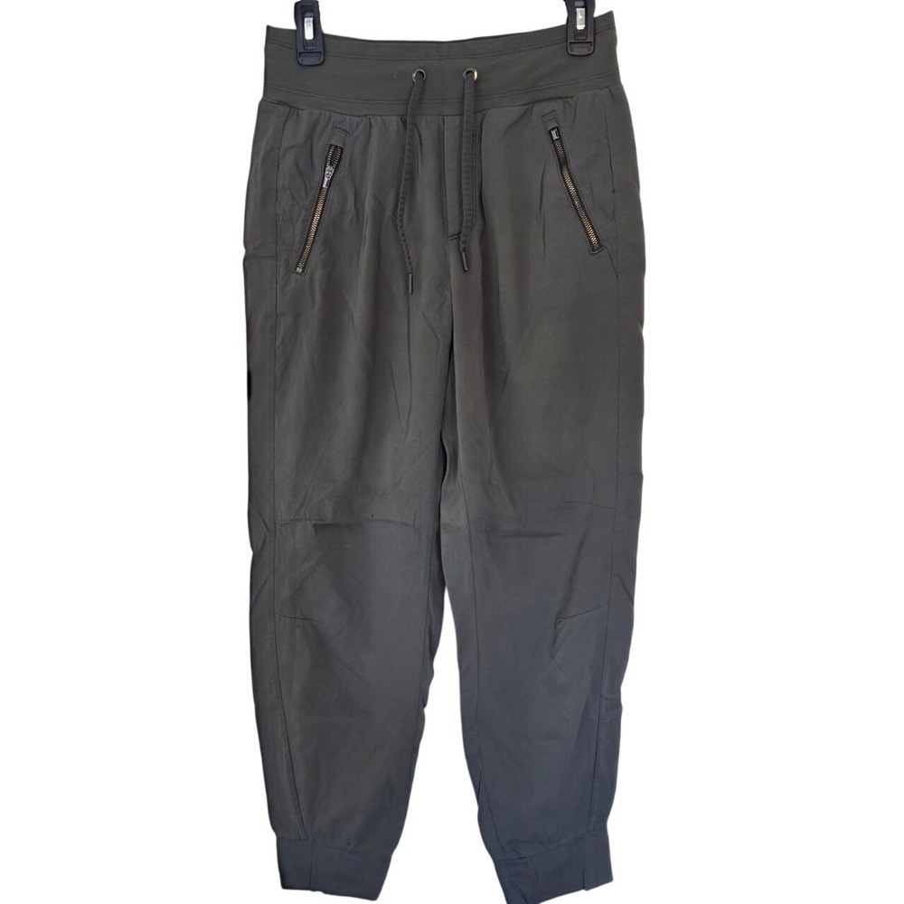 Athleta Trekkie North Jogger Green Ripstop Hiking Pants 405726-06 Womens 2 FA21